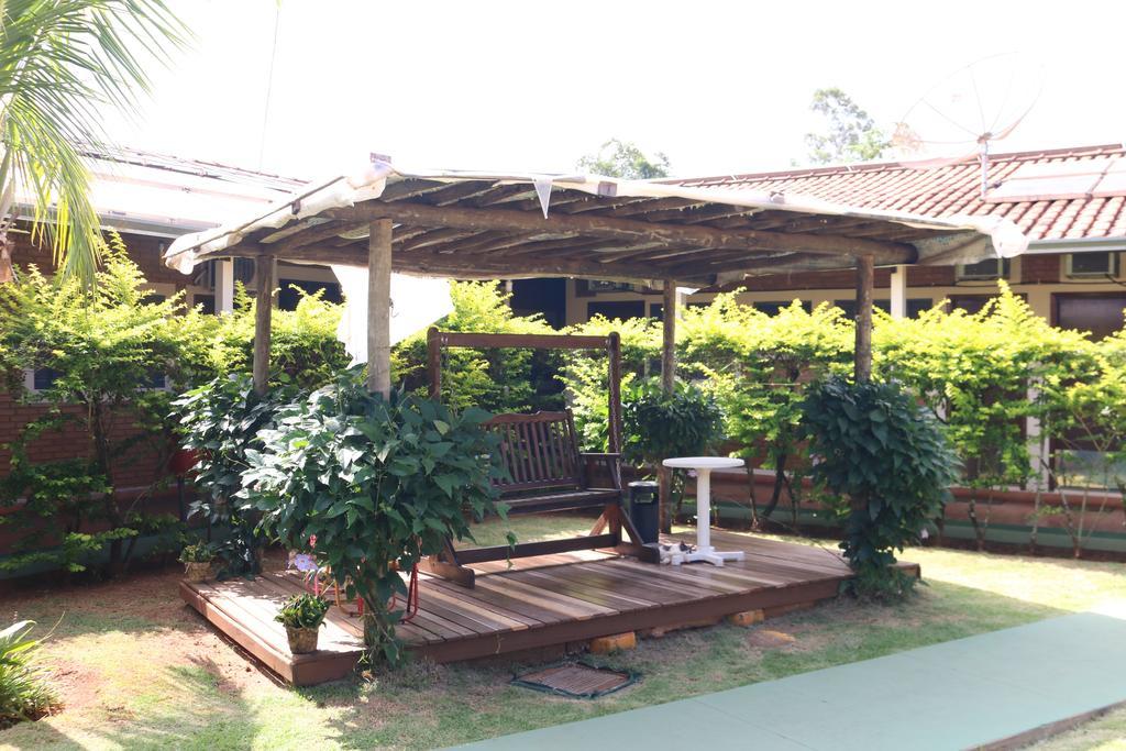 Hotel Pousada Vale Do Sol Em Pompéia Exterior foto